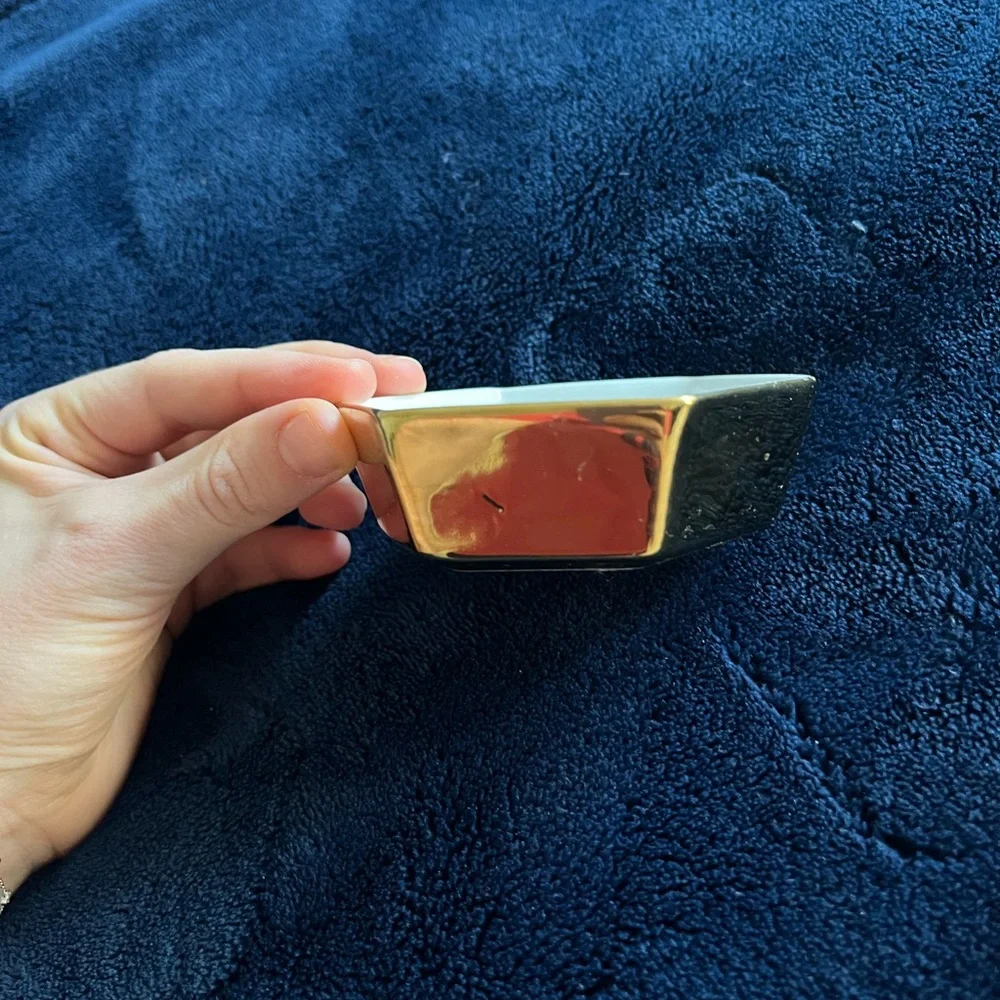 Hexagonal Trinket Dish with Gold Accent and the letter “L” - Picture 4 of 4